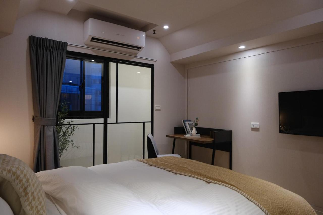 Giant Rich Hotel Taipei Exterior photo