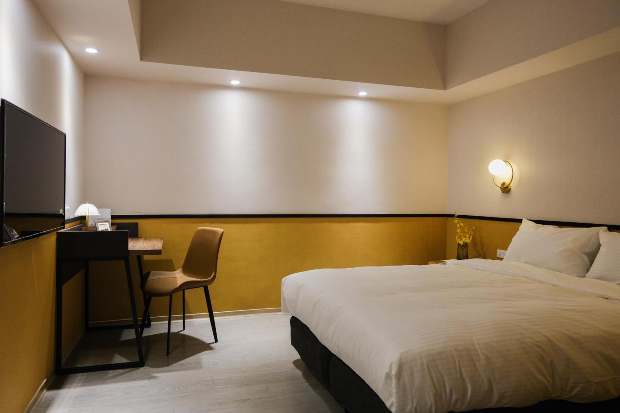 Giant Rich Hotel Taipei Exterior photo