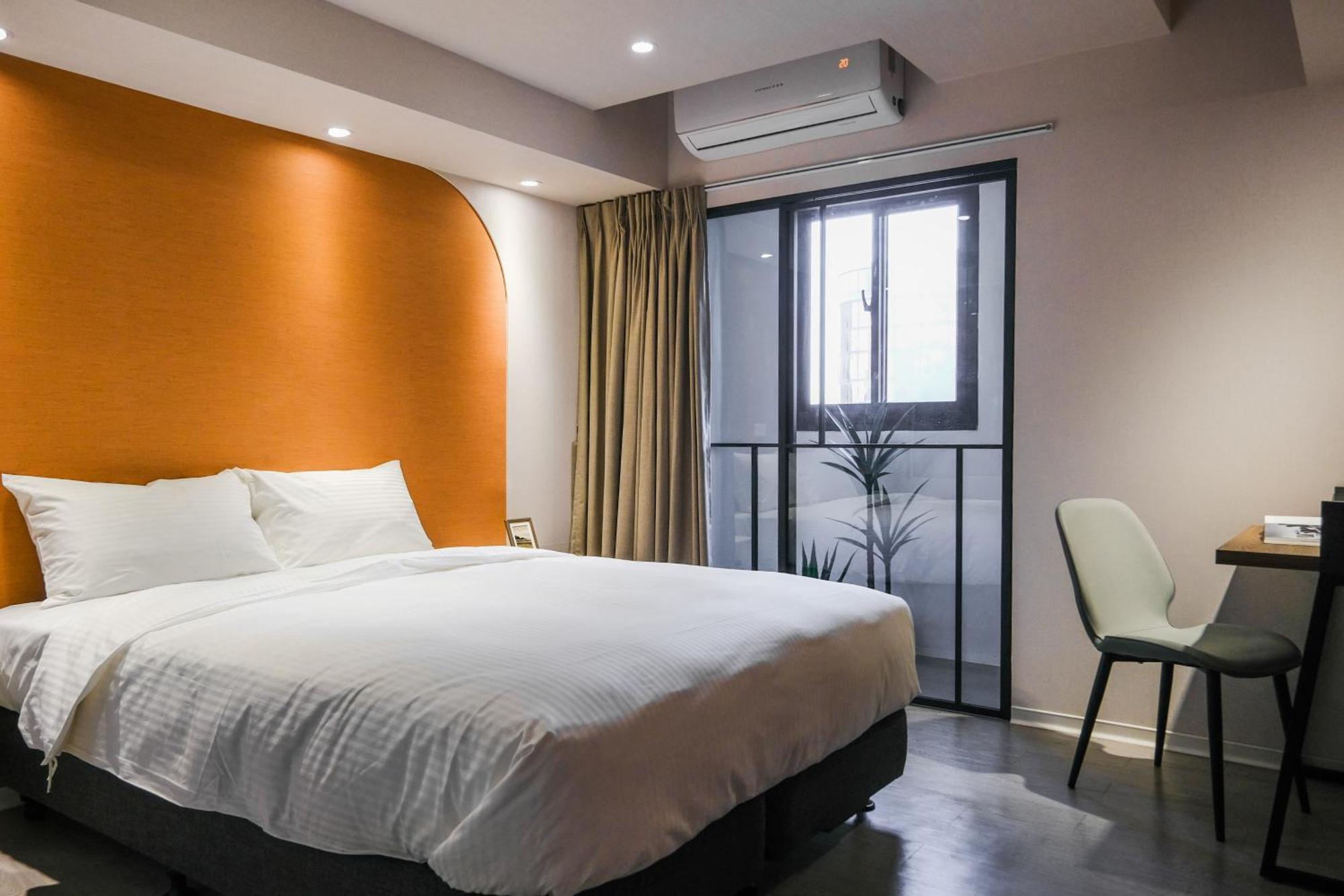 Giant Rich Hotel Taipei Exterior photo