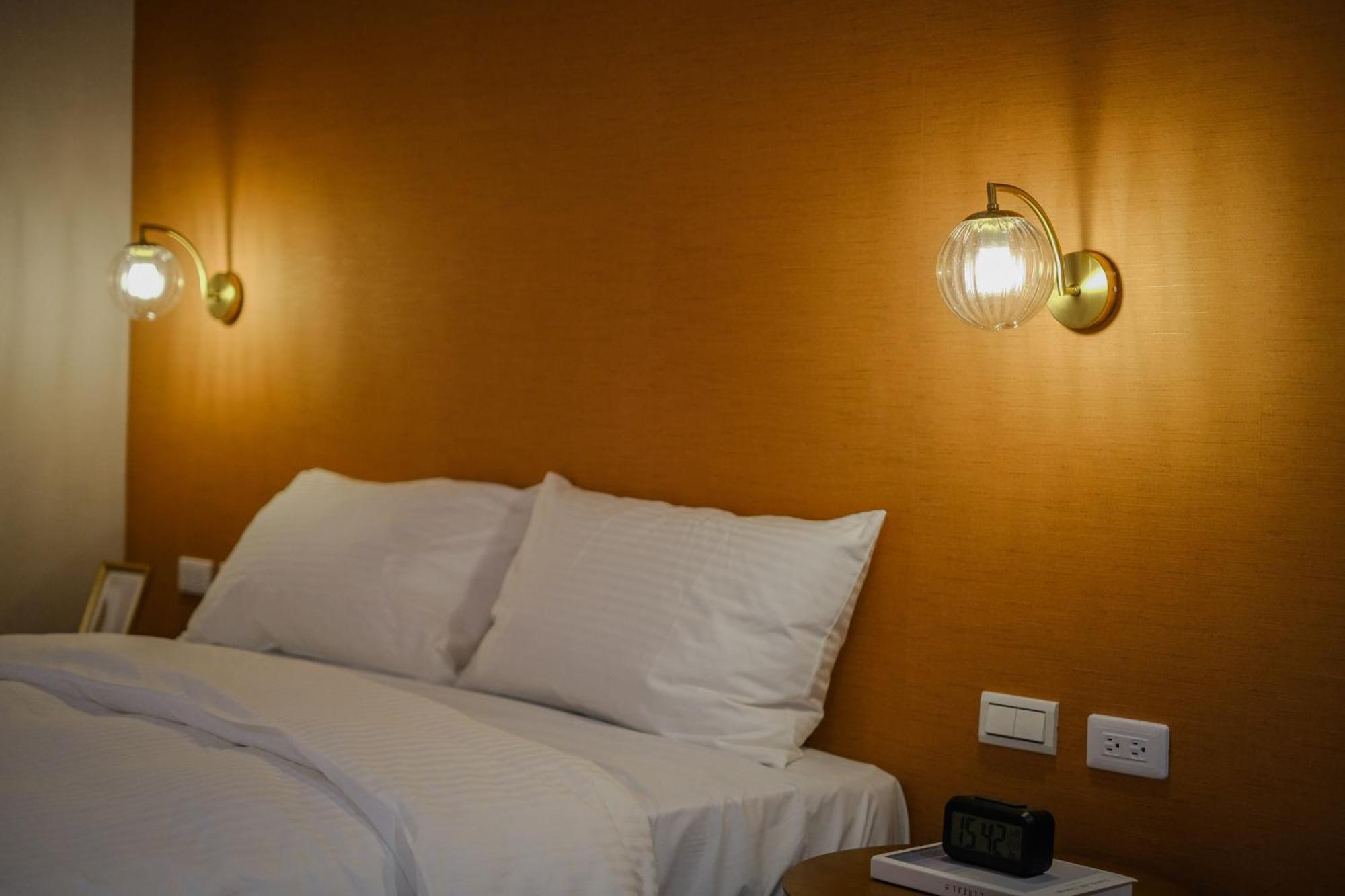 Giant Rich Hotel Taipei Exterior photo